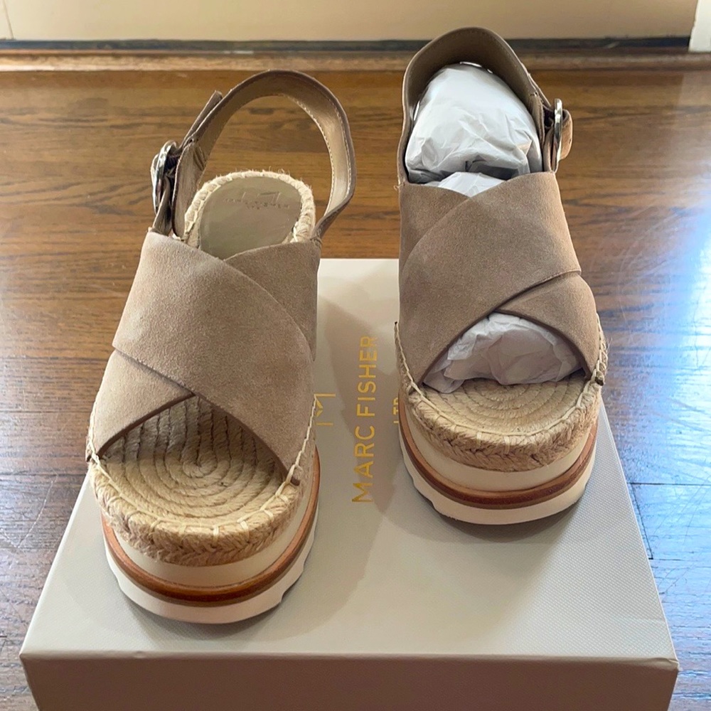 NWT  Marc Fisher Glenna platform wedge sandal. Light Brown suede. Size 6.